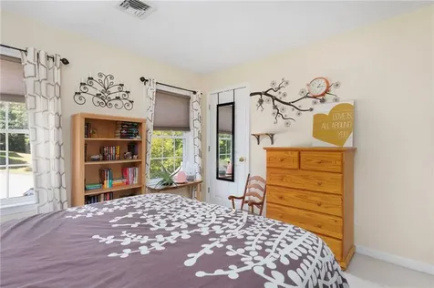 16 Taylor Lane Warwick RI 02886