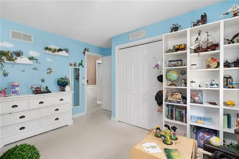 16 Taylor Lane Warwick RI 02886