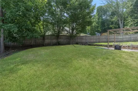 16 Taylor Lane Warwick RI 02886