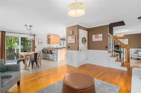 16 Taylor Lane Warwick RI 02886