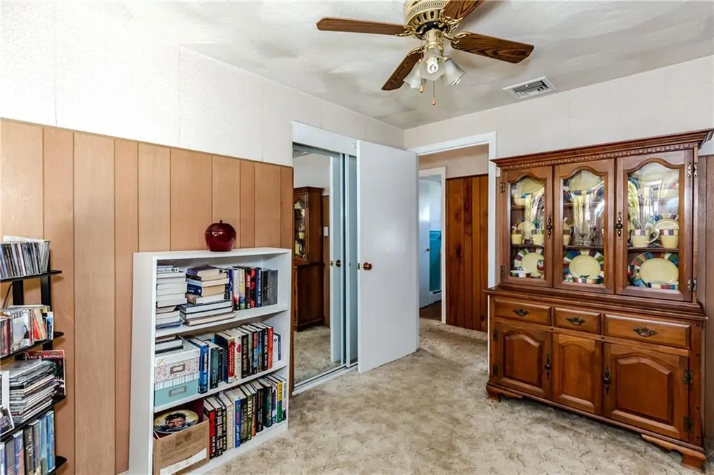 242 Dodge Street Warwick RI 02886