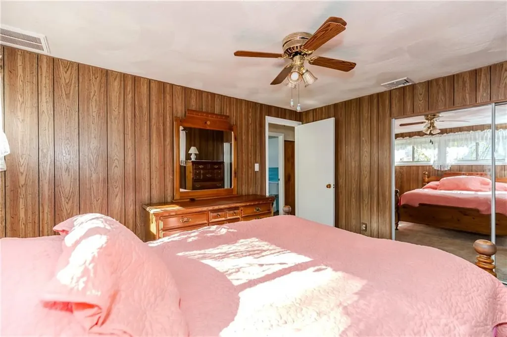 242 Dodge Street Warwick RI 02886