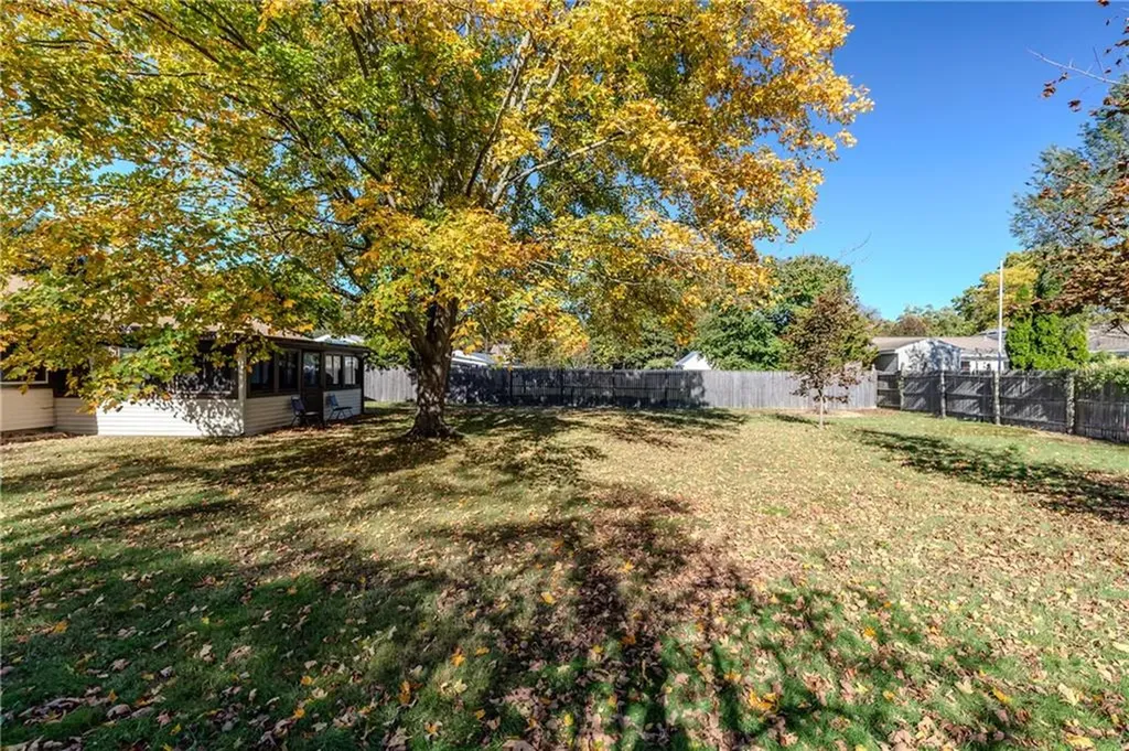 242 Dodge Street Warwick RI 02886