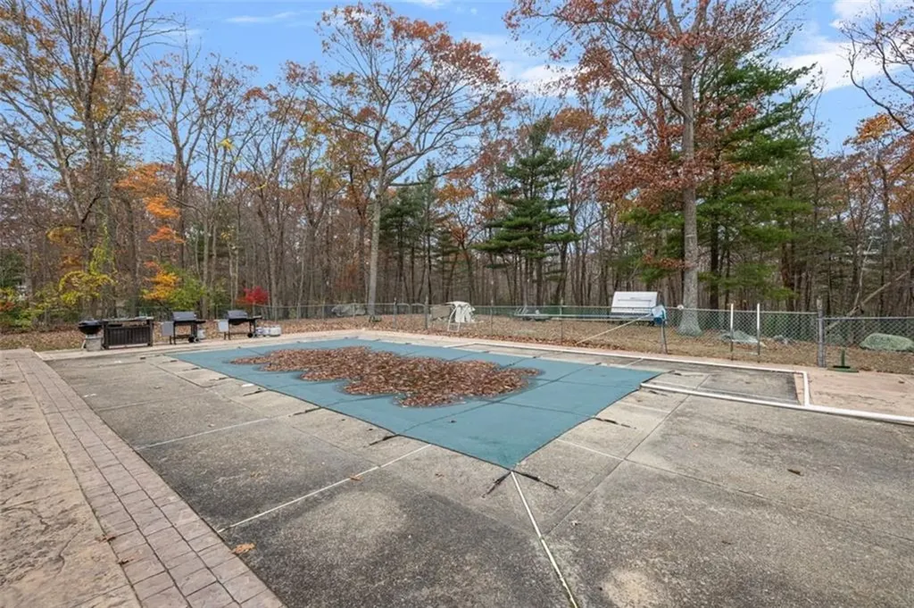 58 Highland Terrace Scituate RI 02857