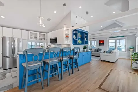 1185 Succotash Road Narragansett RI 02879