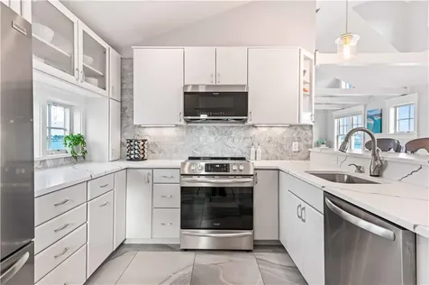 1185 Succotash Road Narragansett RI 02879