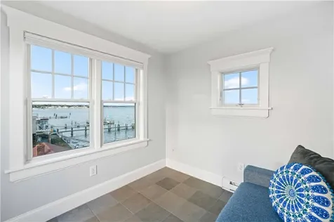 1185 Succotash Road Narragansett RI 02879