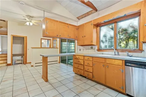 60 Sassafras Road North Kingstown RI 02852