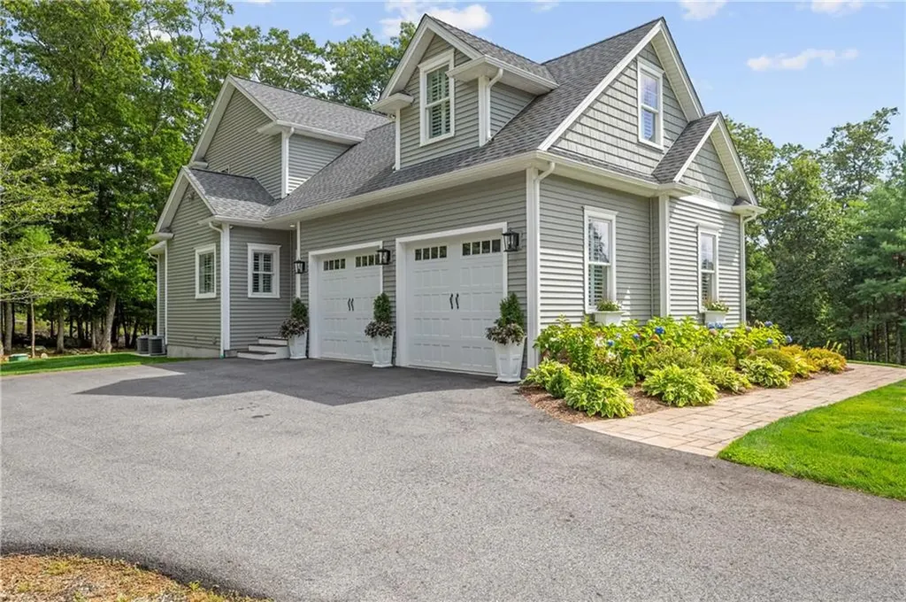64 Knight View Drive West Greenwich RI 02817