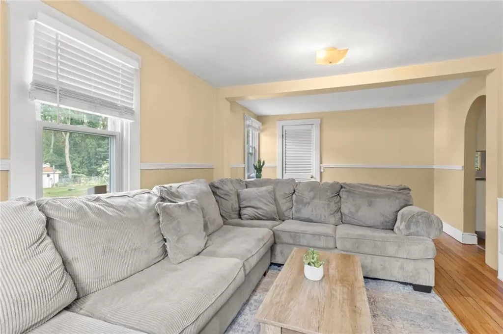 28 Crowell Street Cumberland RI 02864