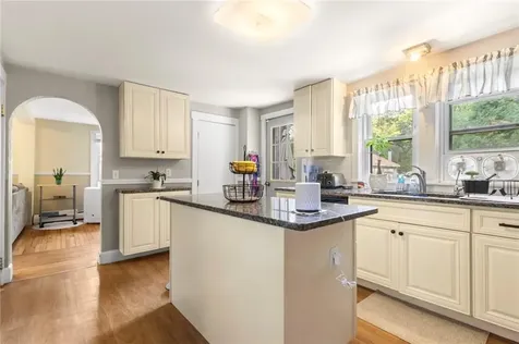 28 Crowell Street Cumberland RI 02864