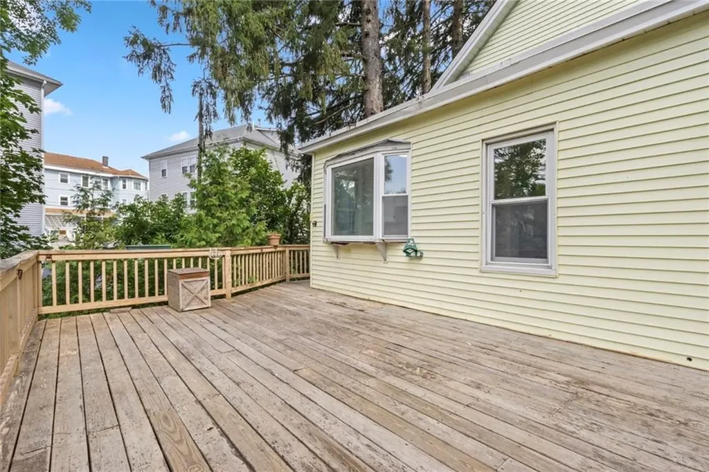 715 Elm Street Woonsocket RI 02895