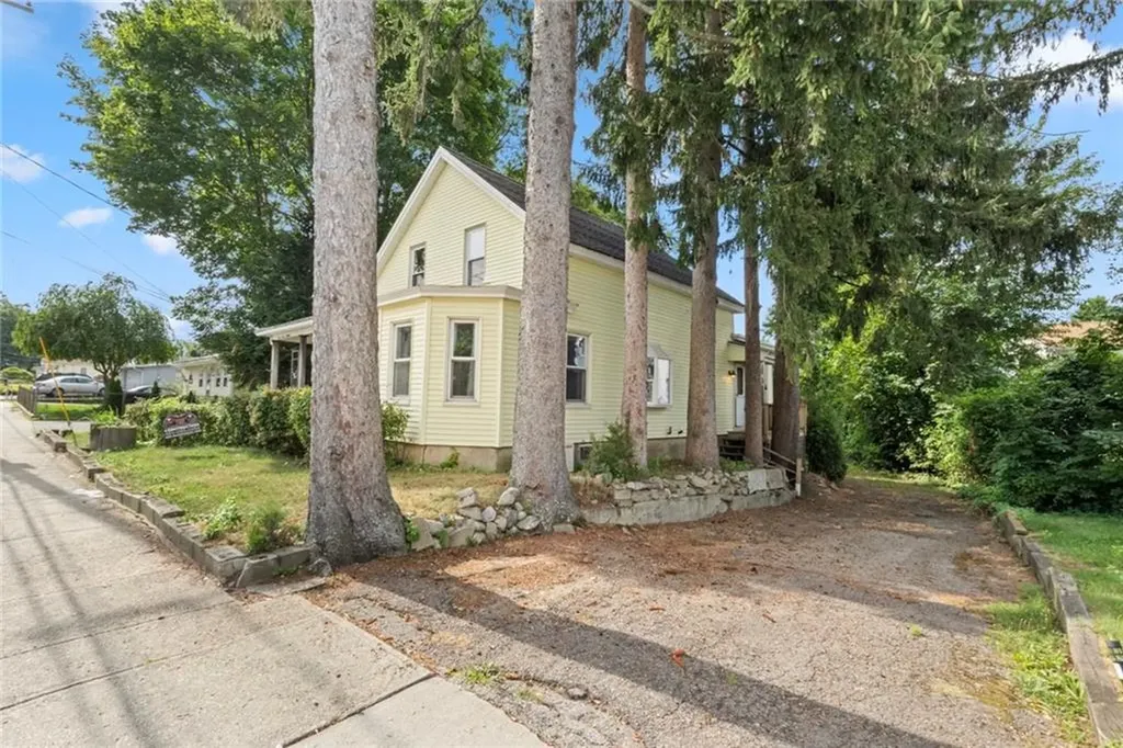 715 Elm Street Woonsocket RI 02895