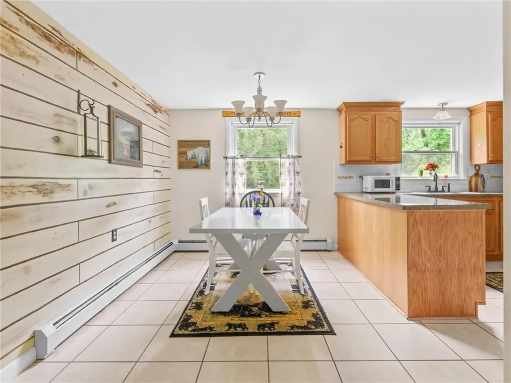 860 Centerville Road Warwick RI 02886