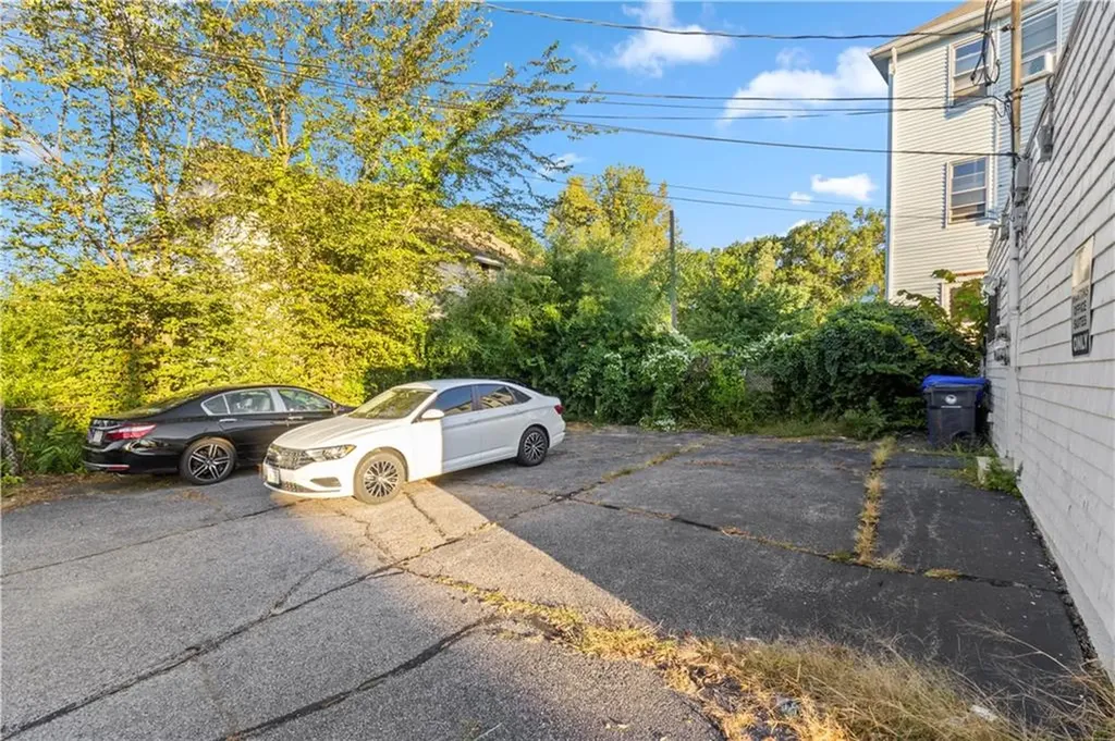 404 Smithfield Avenue Pawtucket RI 02860