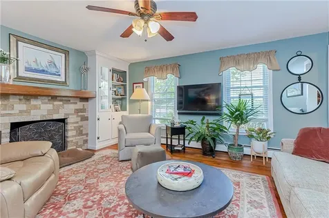 35 Fales Road Bristol RI 02809