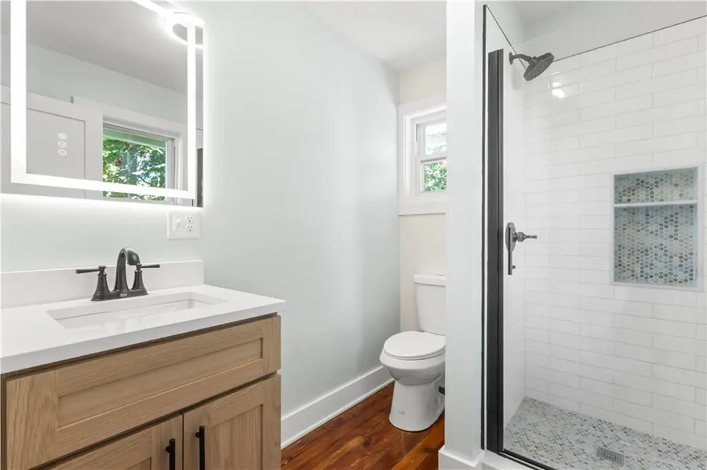 28 Manchester Street Warwick RI 02888