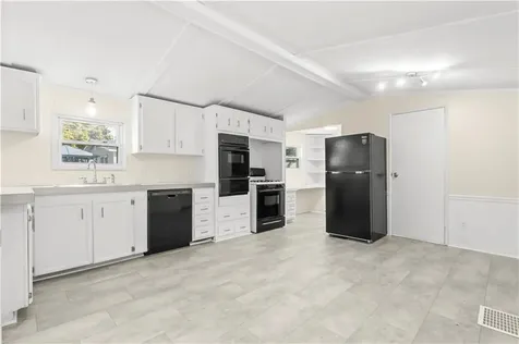 21 Lear Drive Coventry RI 02816