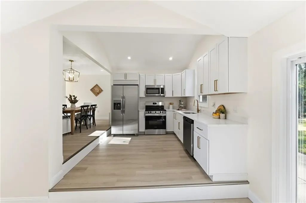 132 Greenville Road North Smithfield RI 02896