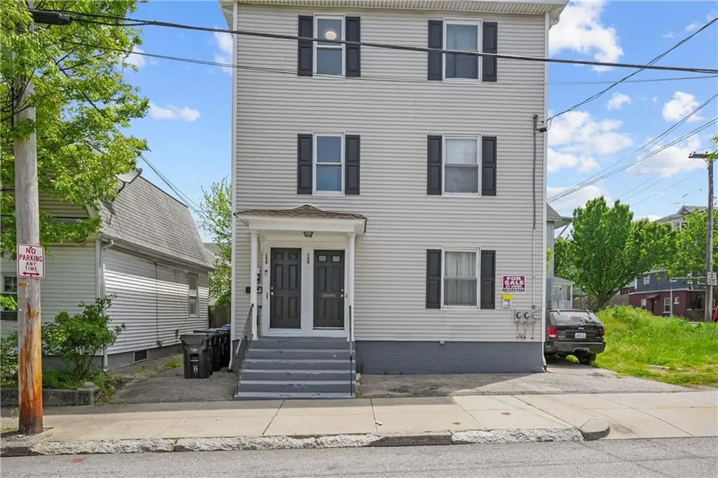 158 160 Newell Avenue Pawtucket RI 02860