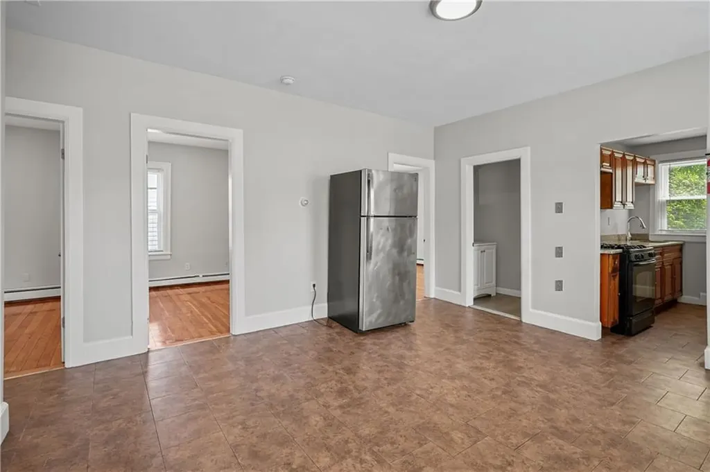158 160 Newell Avenue Pawtucket RI 02860
