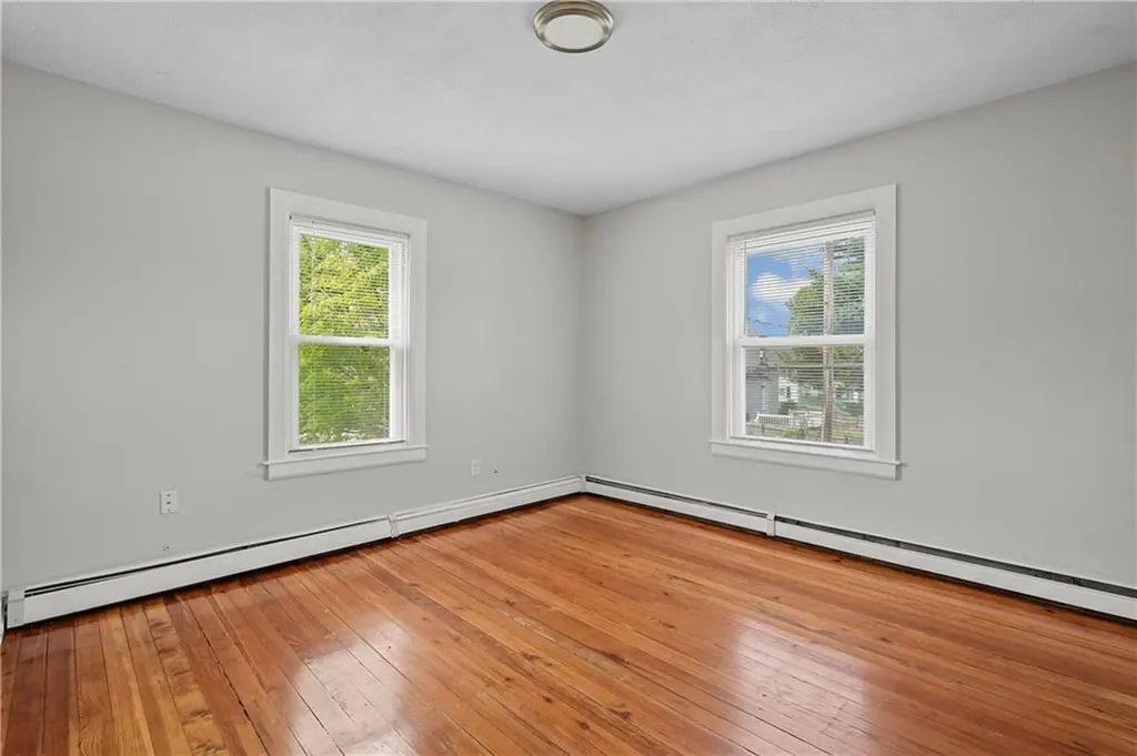 158 160 Newell Avenue Pawtucket RI 02860