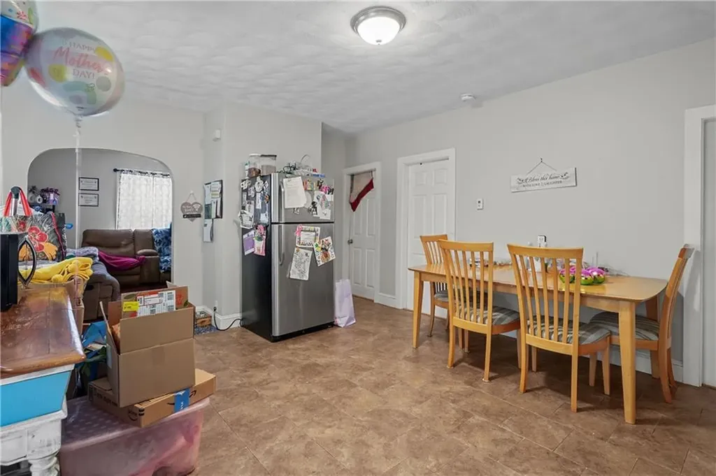 158 160 Newell Avenue Pawtucket RI 02860