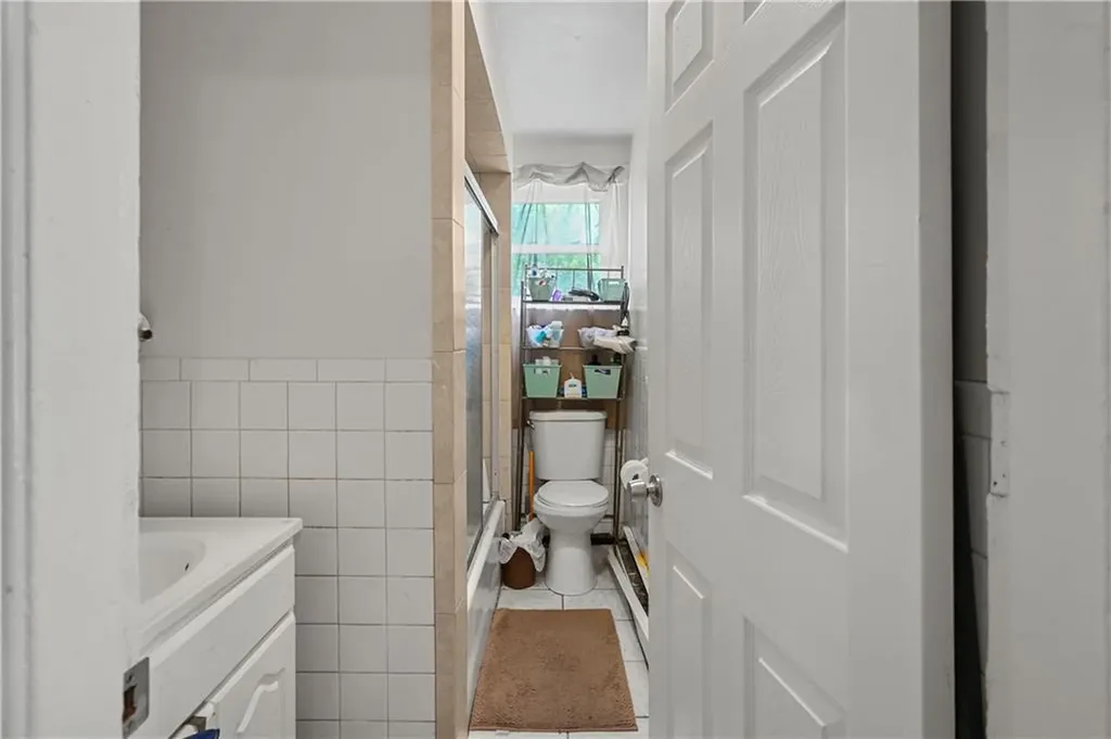 158 160 Newell Avenue Pawtucket RI 02860