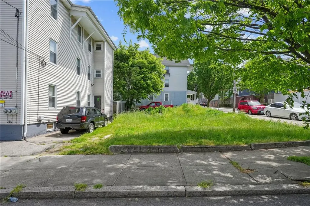 158 160 Newell Avenue Pawtucket RI 02860