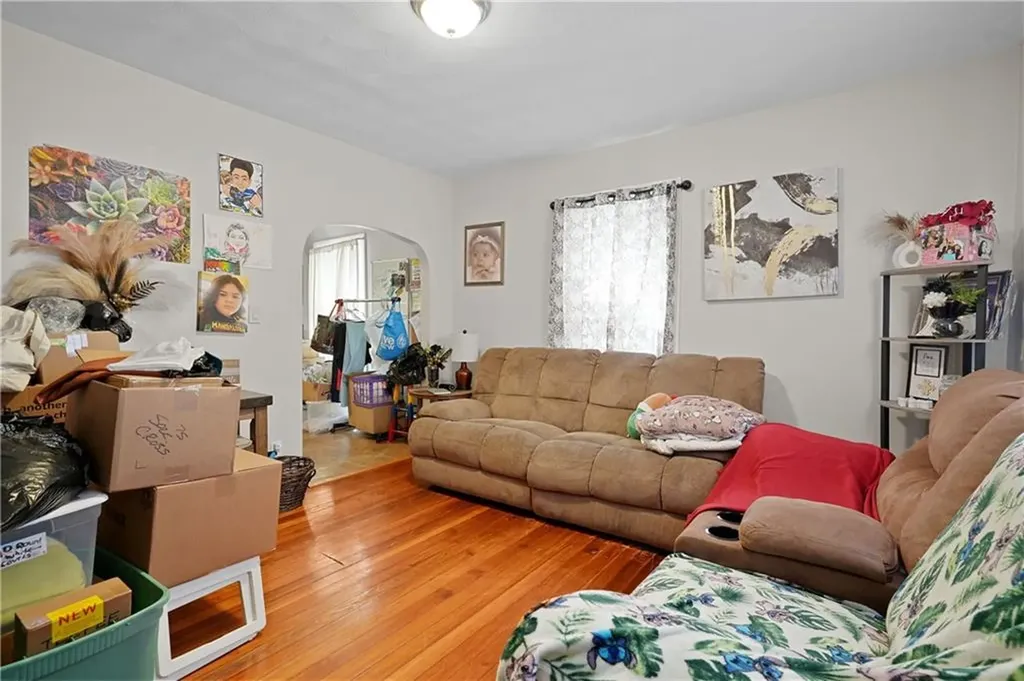 158 160 Newell Avenue Pawtucket RI 02860