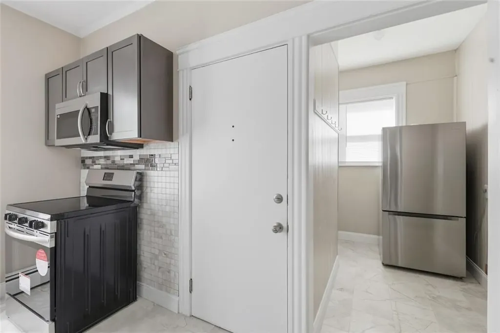 134 Flint Avenue Cranston RI 02910