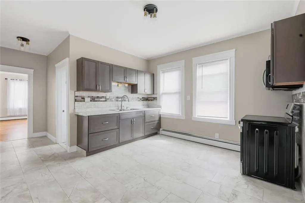 134 Flint Avenue Cranston RI 02910
