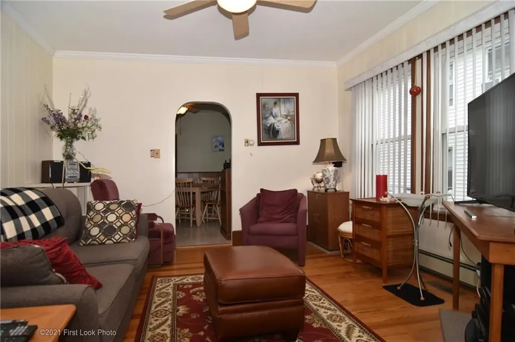 61 63 Warwick Street Woonsocket RI 02895