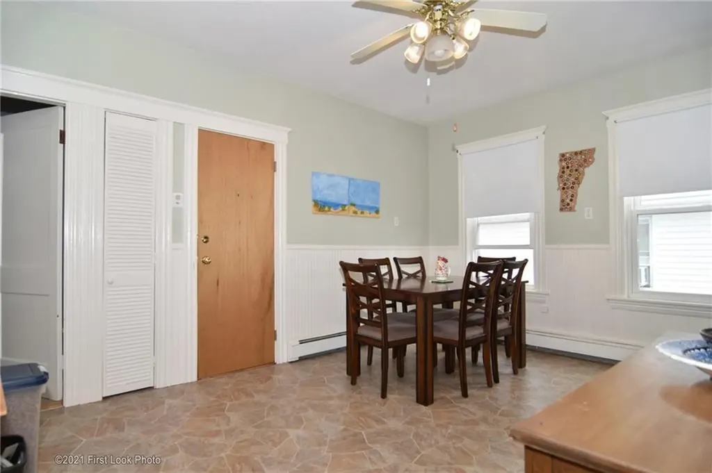 61 63 Warwick Street Woonsocket RI 02895