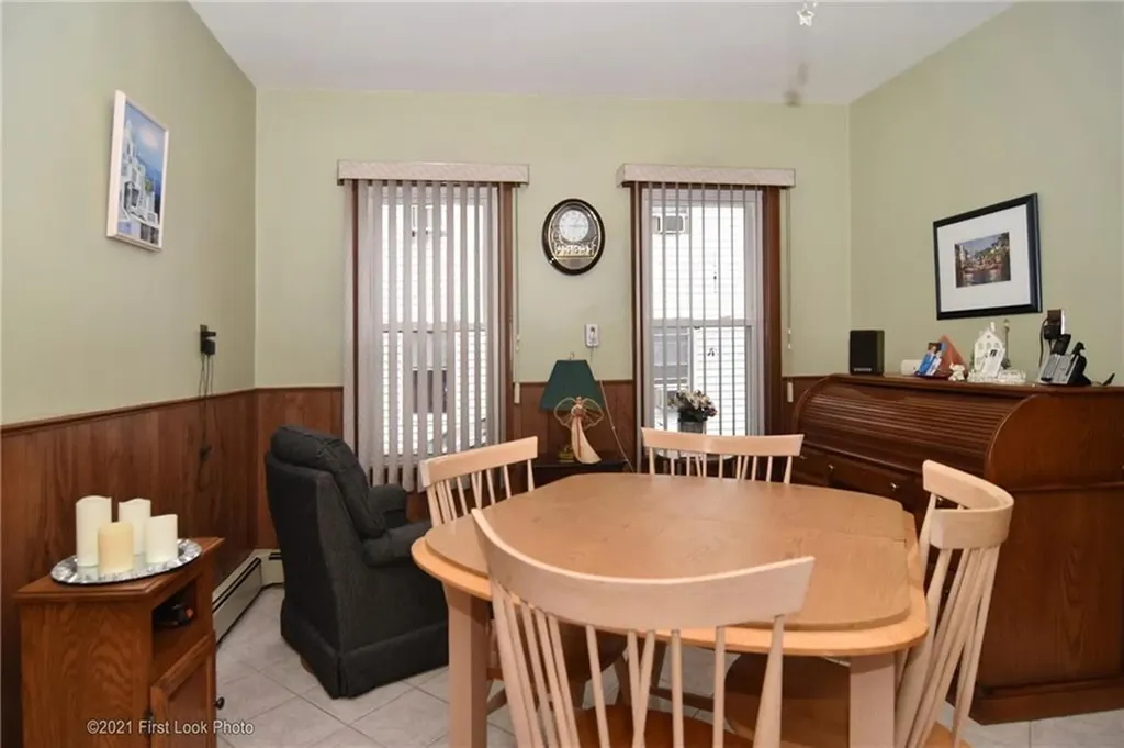 61 63 Warwick Street Woonsocket RI 02895