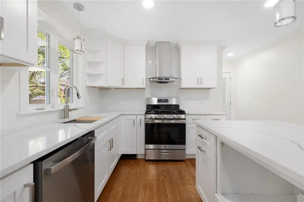 5 Pleasant View Circle Smithfield RI 02928