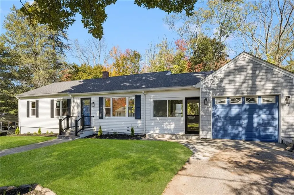 5 Pleasant View Circle Smithfield RI 02928