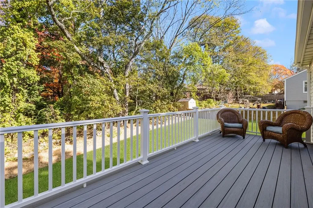 5 Pleasant View Circle Smithfield RI 02928