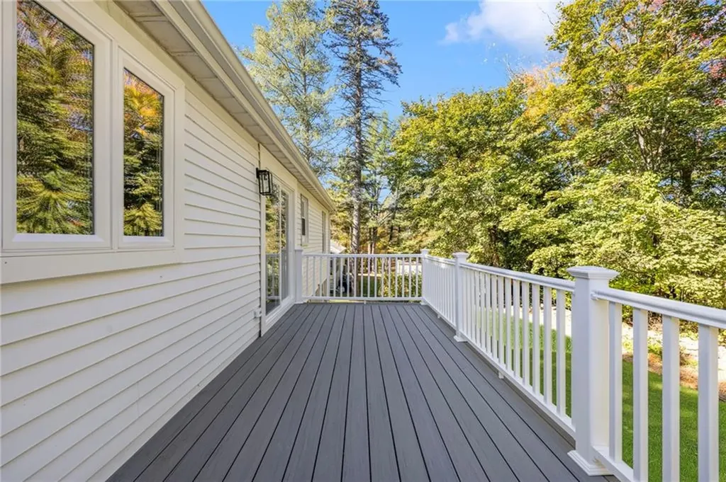 5 Pleasant View Circle Smithfield RI 02928