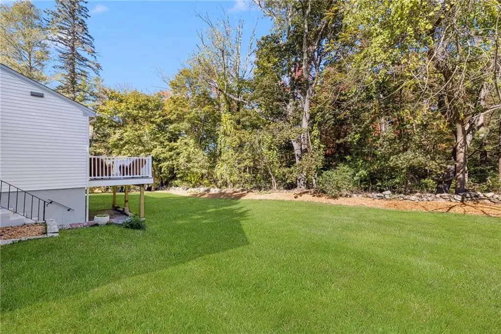 5 Pleasant View Circle Smithfield RI 02928