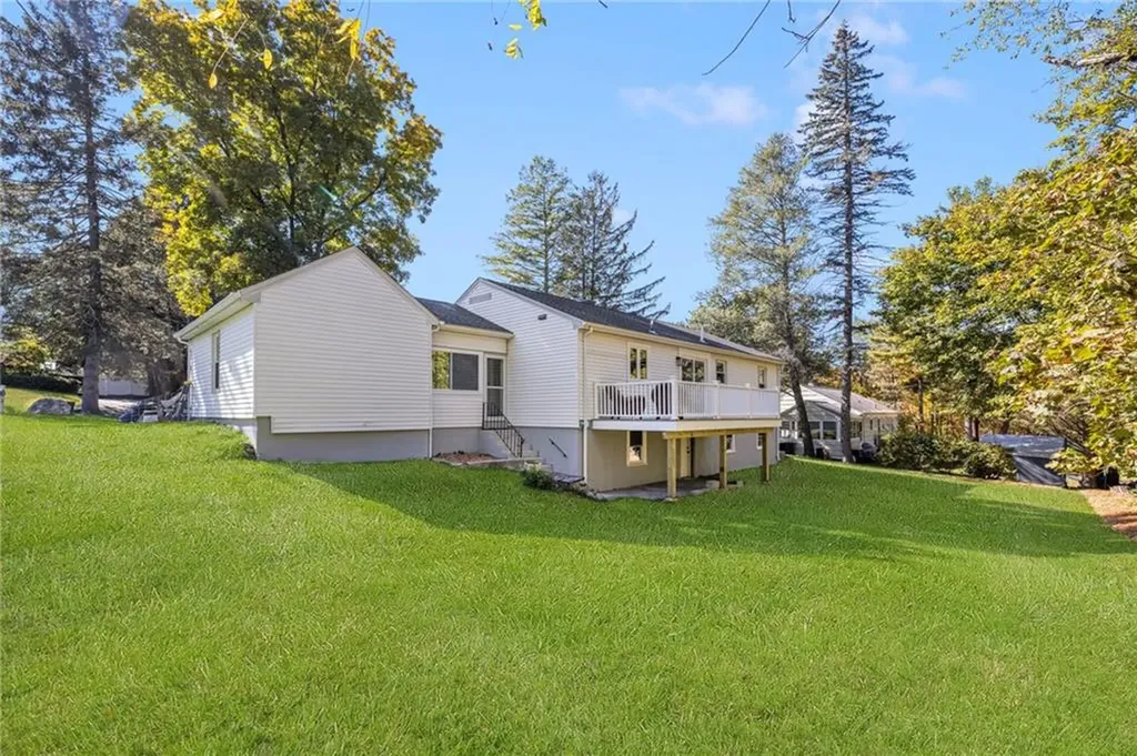 5 Pleasant View Circle Smithfield RI 02928