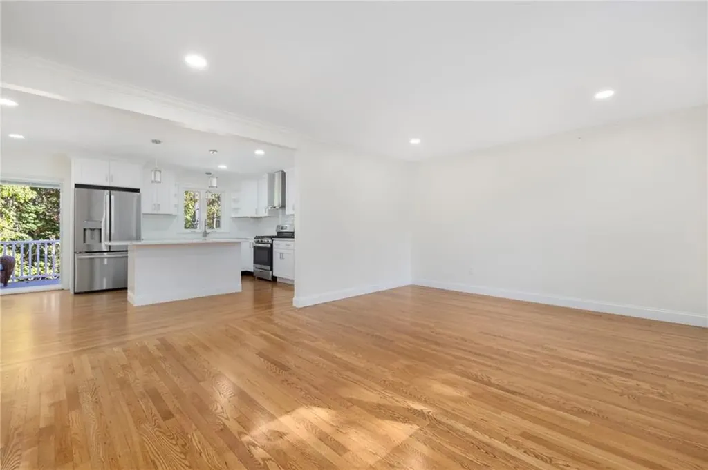 5 Pleasant View Circle Smithfield RI 02928