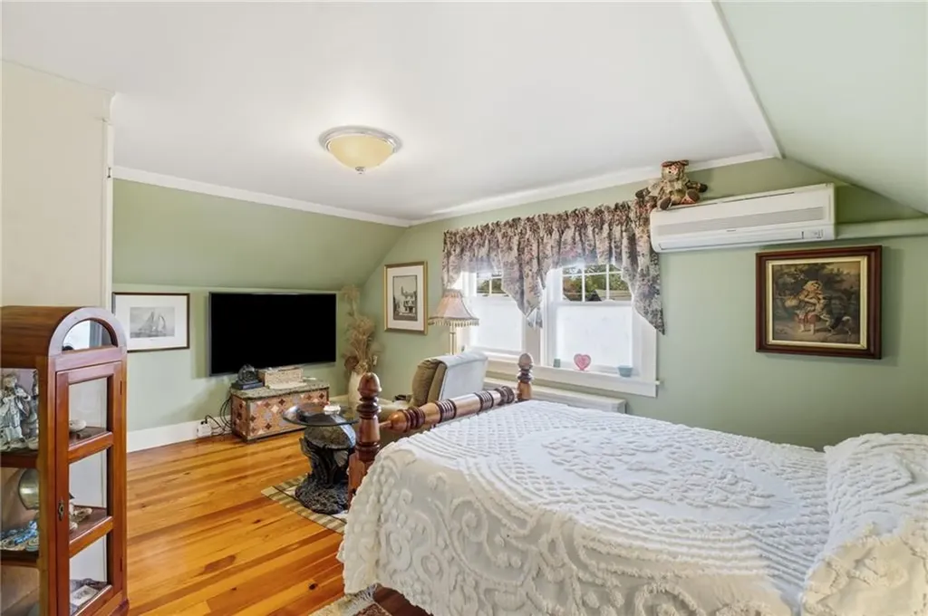 117 Spring Green Road Warwick RI 02888