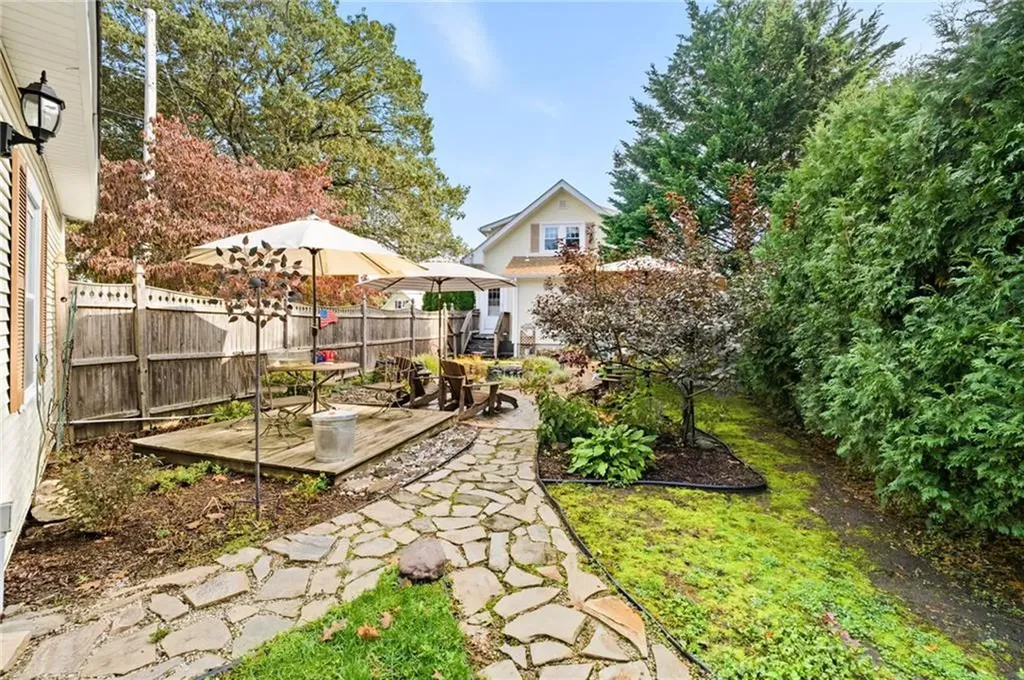 117 Spring Green Road Warwick RI 02888