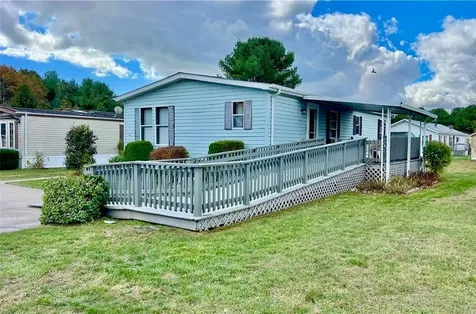 14 Blue Spruce Lane South Kingstown RI 02879