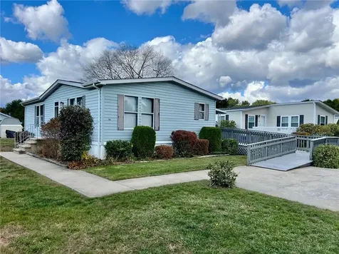 14 Blue Spruce Lane South Kingstown RI 02879