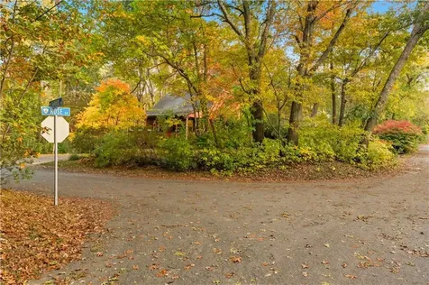 28 Tarbox Drive Exeter RI 02822