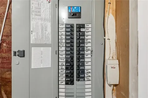 28 Tarbox Drive Exeter RI 02822