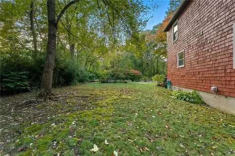 28 Tarbox Drive Exeter RI 02822