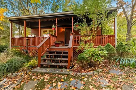 28 Tarbox Drive Exeter RI 02822